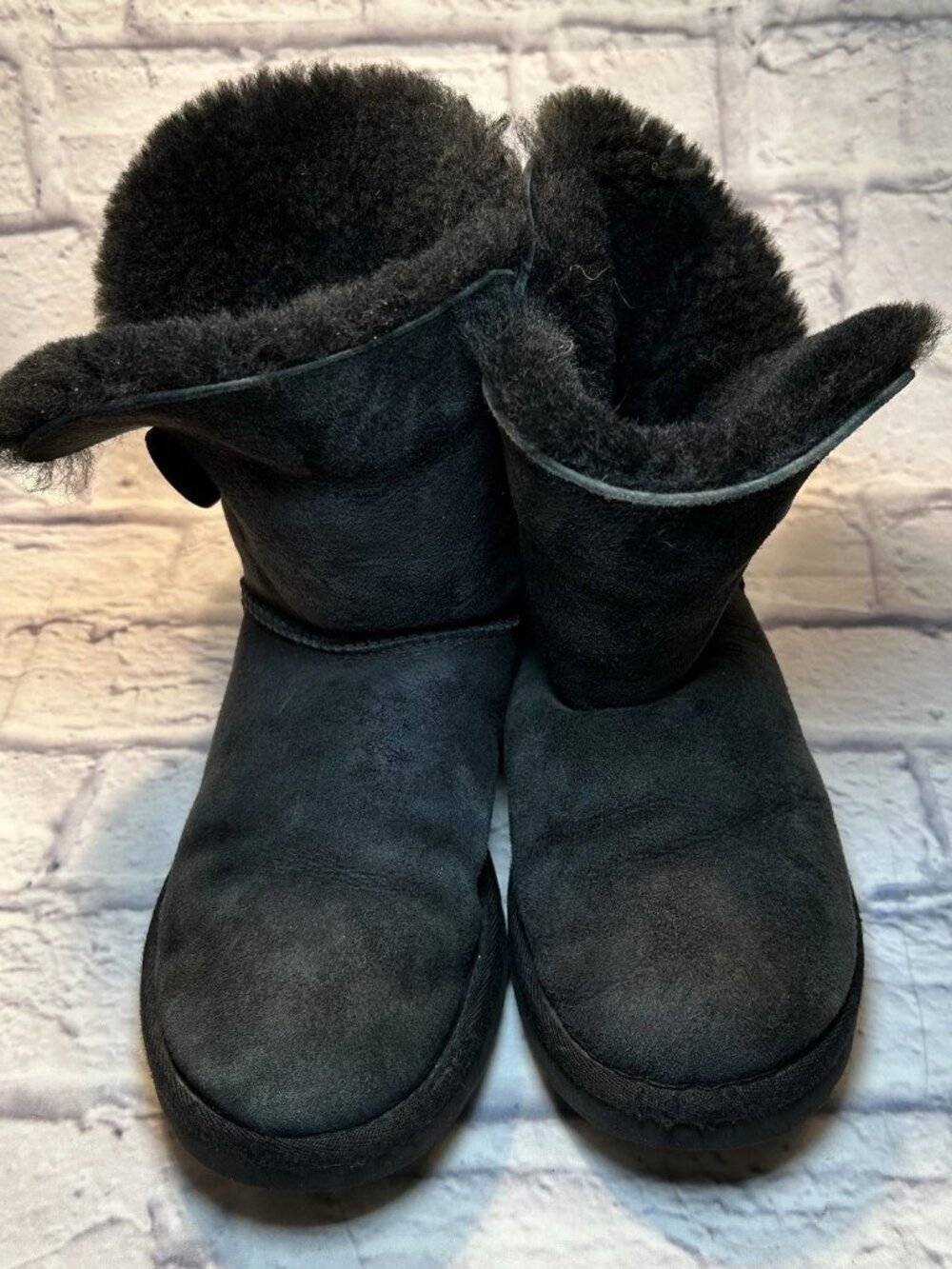 Ugg Womens‎ Bailey Button #F19014L Sheepskin Fold Over Boot Size 7